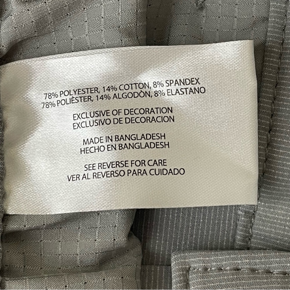 BANANA REPUBLIC NWT MEN’S FLAT FRONT SHORTS IN GRIFFIN GREY 36 - Picture 11 of 11